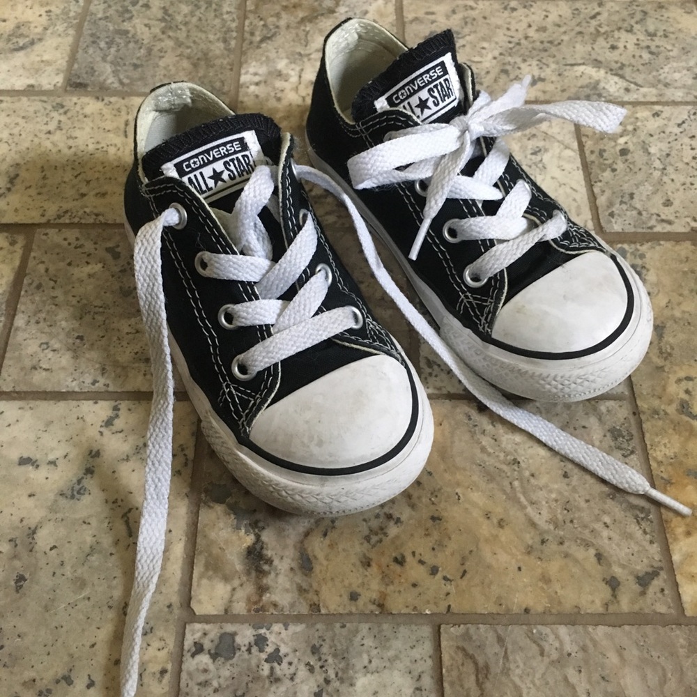 Kids converse